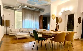 Intomilan I Design Apartment In The Heart Of Milan